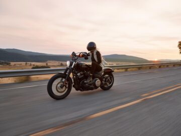 5 Advantages of Owning a Motorcycle 